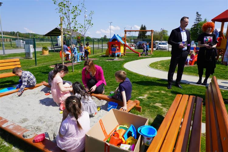 Slika /Fotografije 3/Fotografije 4/VelikoTrojstvo_vrtic5.jpeg